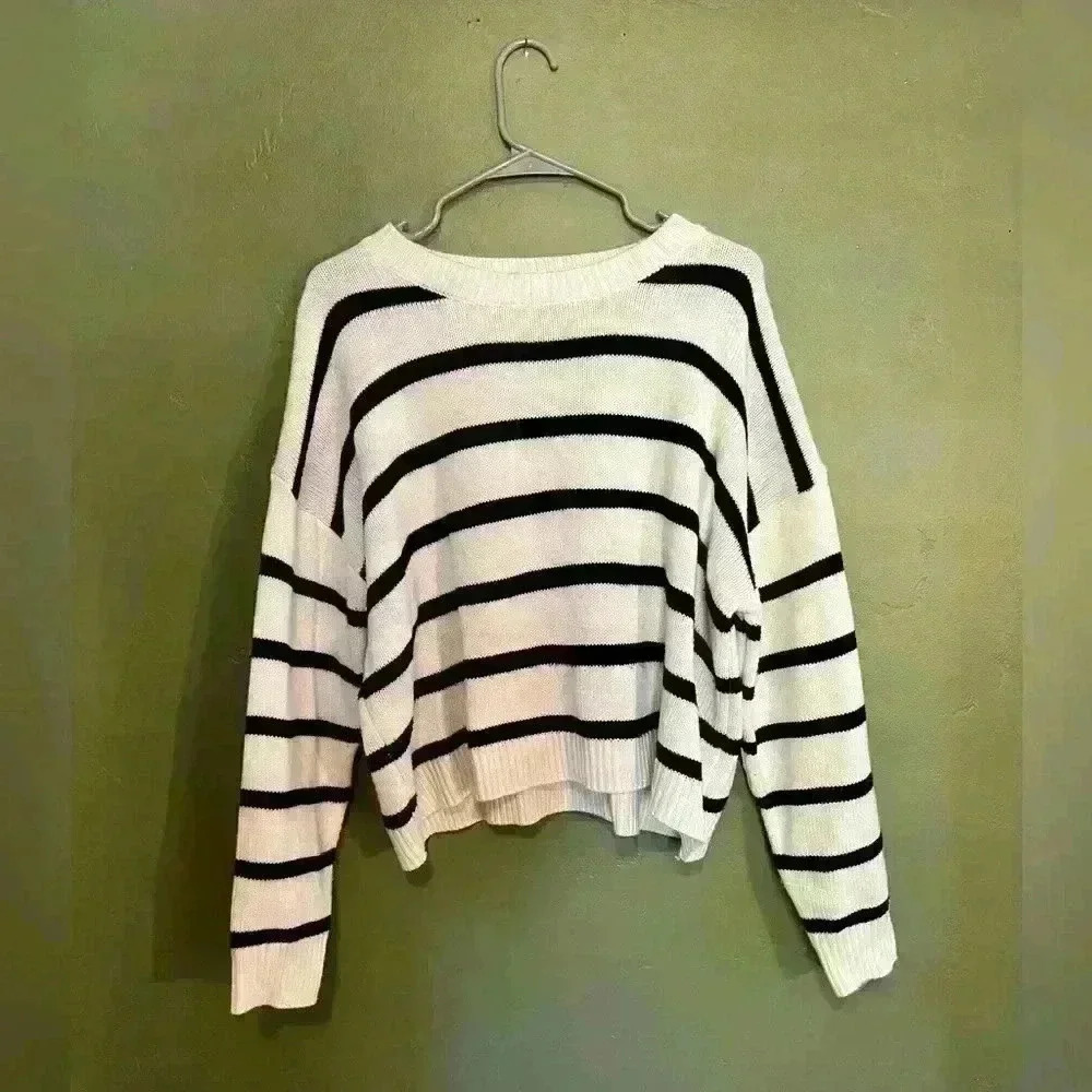 White Sweater with Black Stripes, Size L